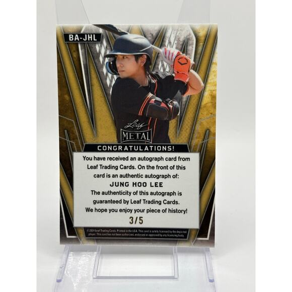 2024 Leaf Metal - Jung Hoo Lee - Silver Prismatic Refractor  2024 Leaf Metal Jung Hoo Lee Rookie Prismatic Black Auto 3/5 SP Giants RC
